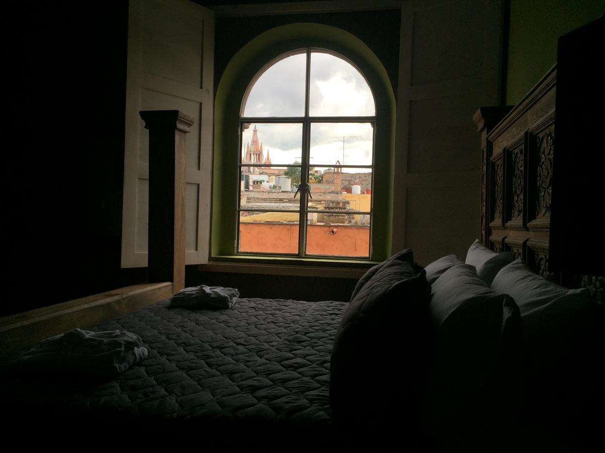 Hotel Galeria Альенде Экстерьер фото